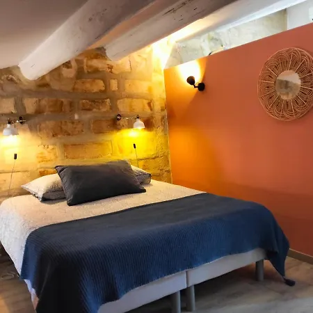 Maison De Village Familiale Pont Du Gard, Toit Terrasse, Barbecue, Fibre Holiday home Vers Pont du Gard